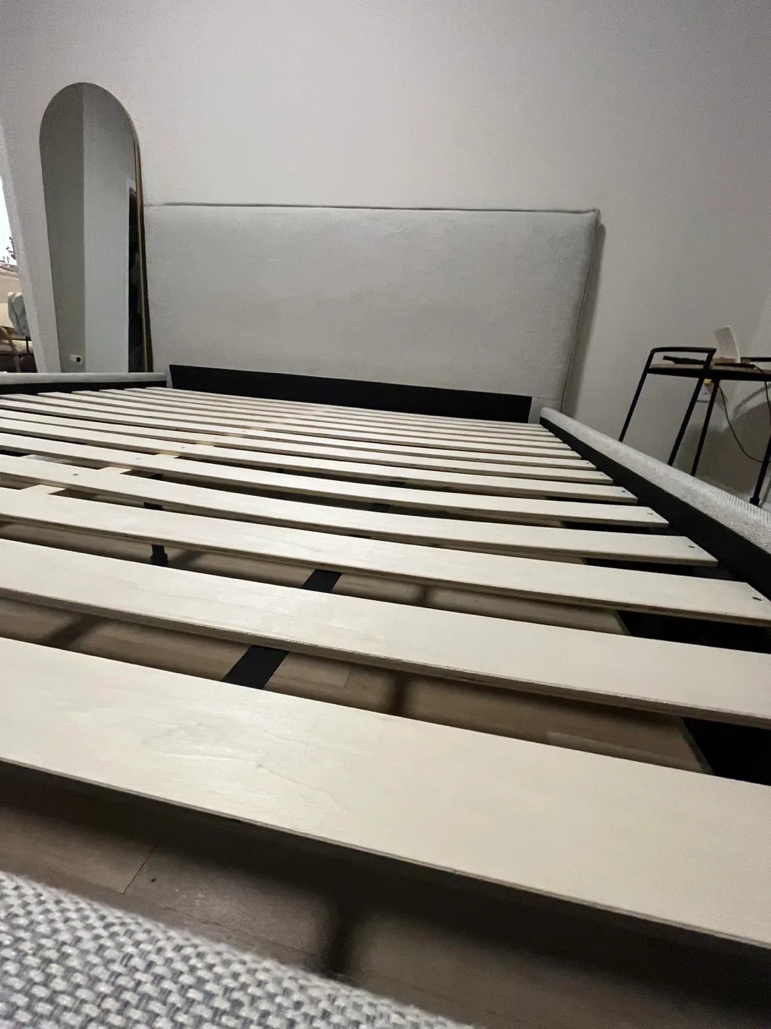 King Upholstered Bed Frame - Light Gray image indicator(5)