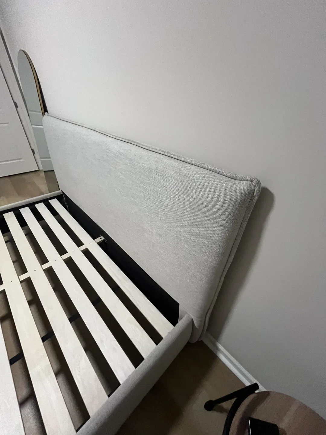 King Upholstered Bed Frame - Light Gray image indicator(6)