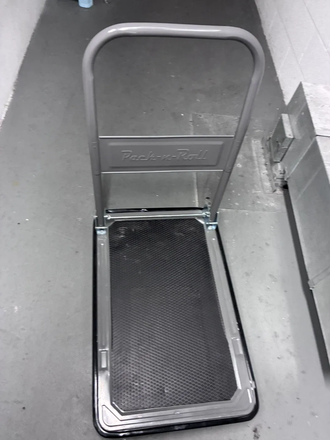 Pack-n-Roll Folding Platform Cart image indicator(6)