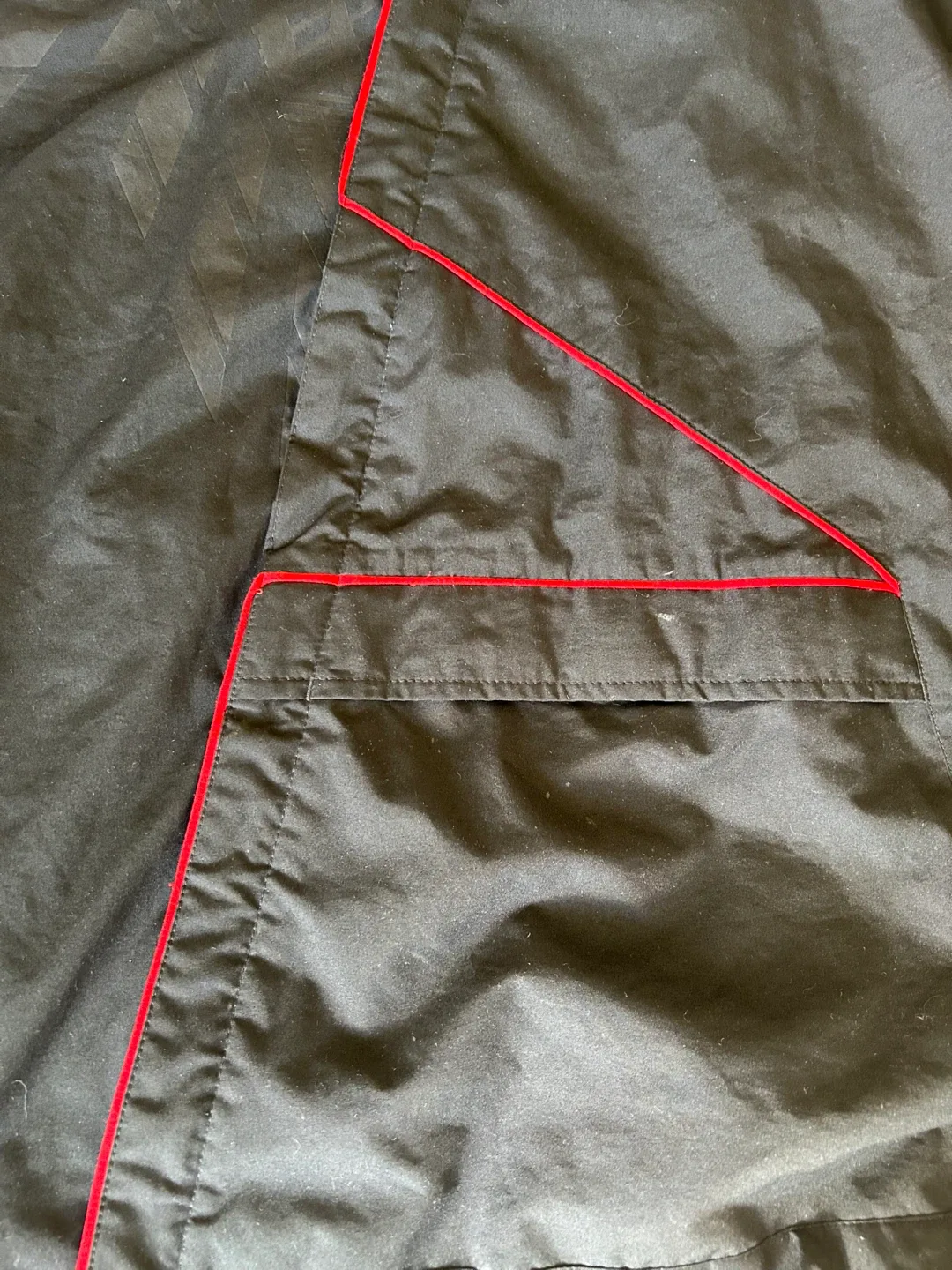 Adidas Black & Red Windbreaker Jacket image indicator(4)