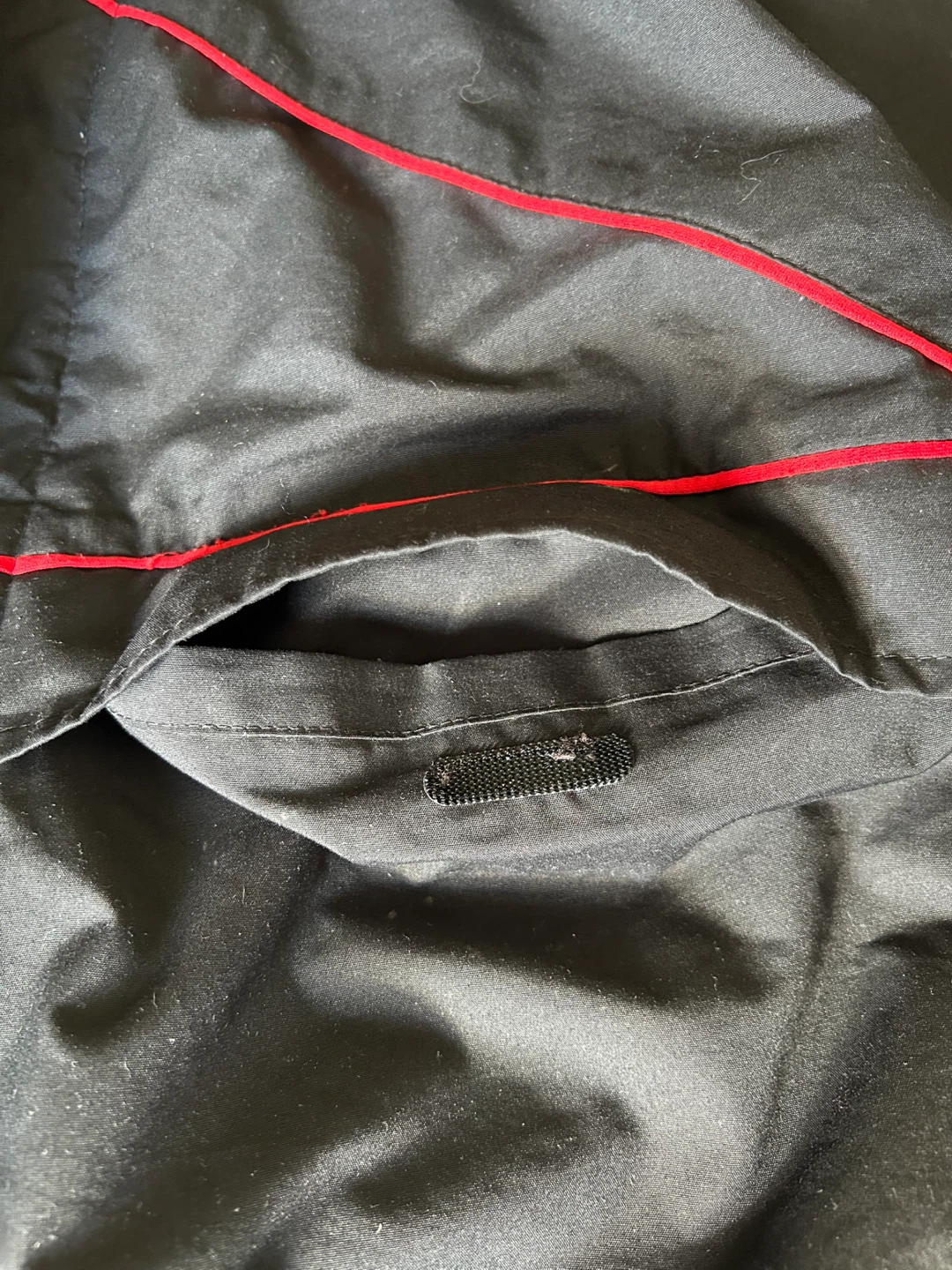 Adidas Black & Red Windbreaker Jacket - photo 5