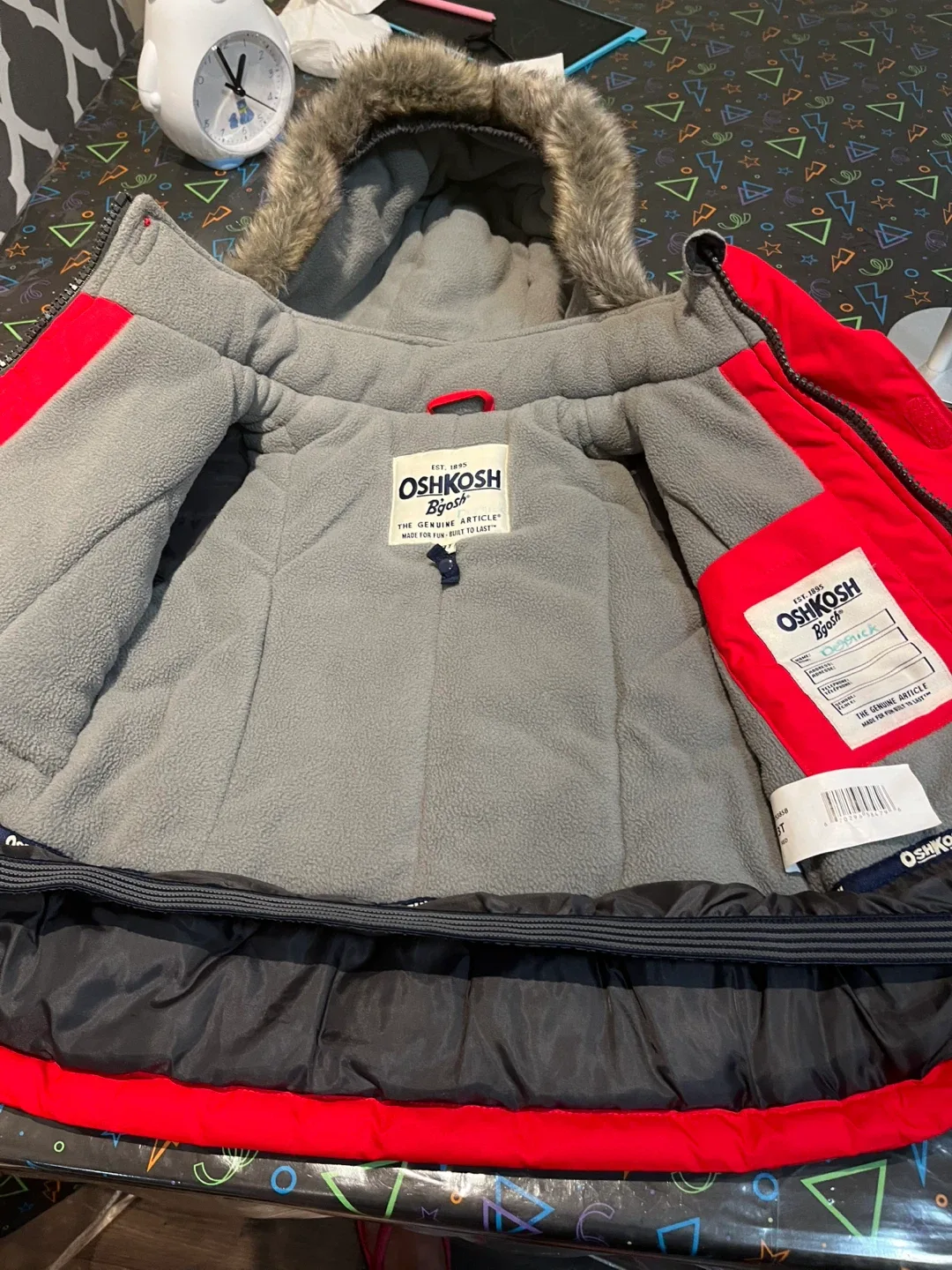 OshKosh B'gosh Red & Black Winter jacket(3T) image indicator(4)