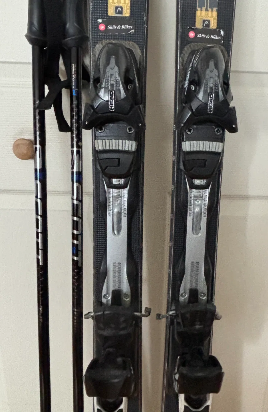 Head Chip 78 Skis with Binding and Poles image indicator(3)