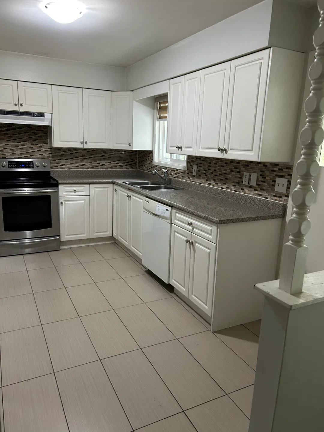 3 bedroom and 1and half washroom house for rent