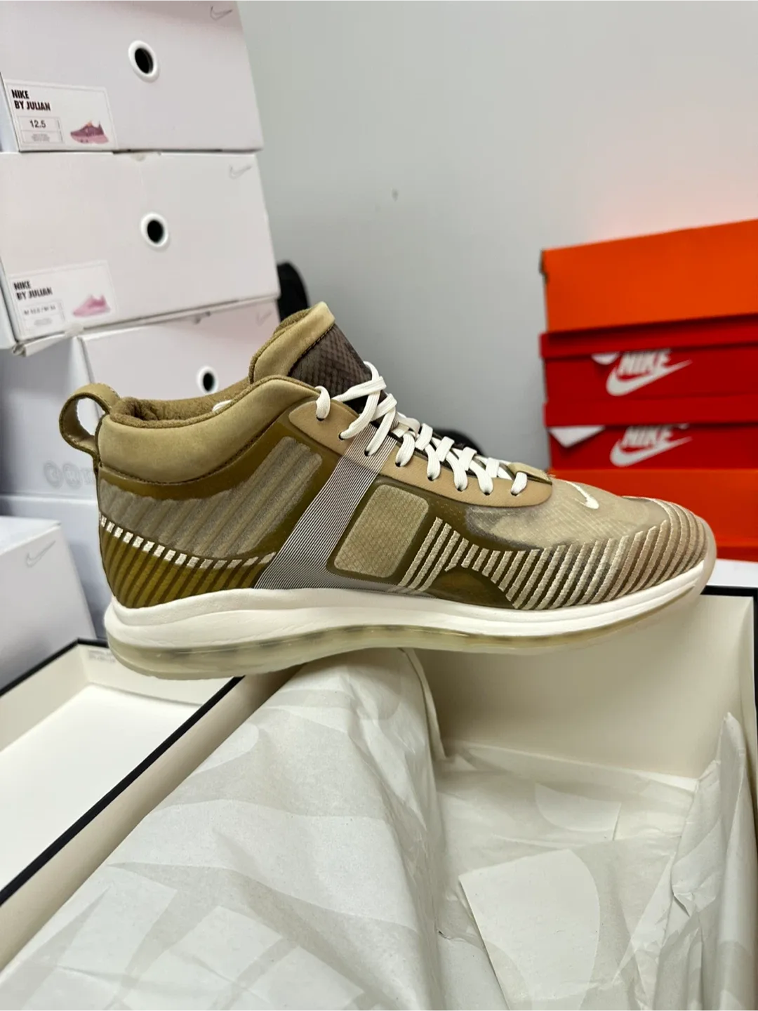 Nike LeBron X JE Icon QS Parachute Beige, Size 12 image indicator(2)