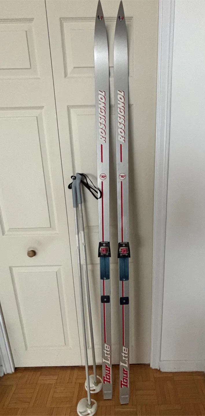 Rossignol Tour Lite Cross Country Skis