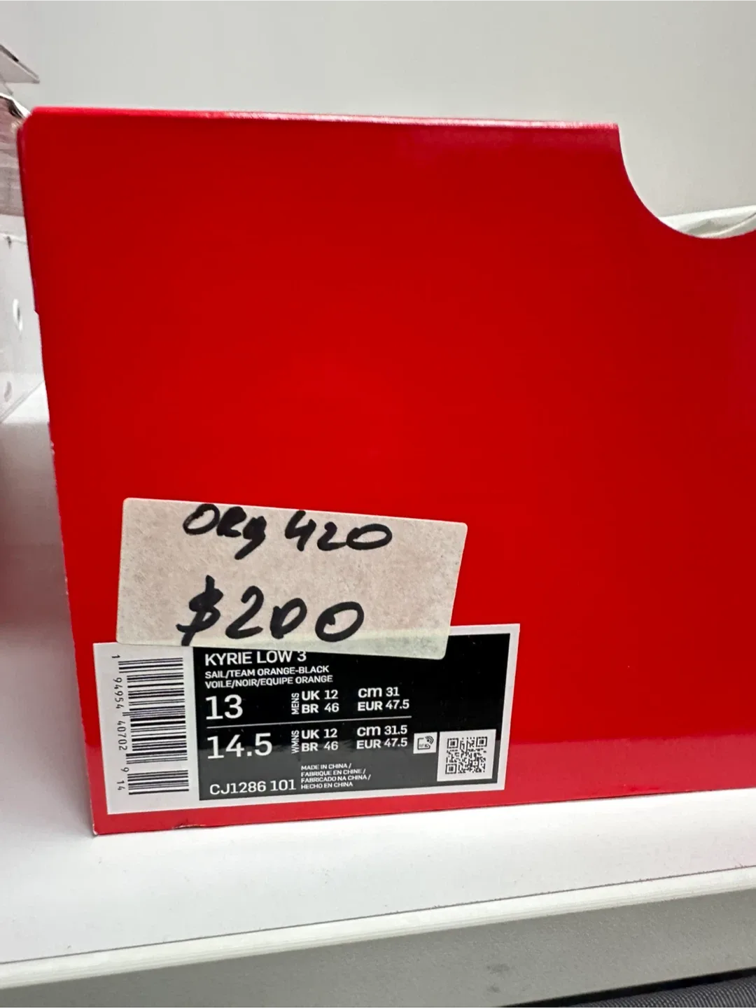 Nike Kyrie Low 3 White/Orange Size 13 image indicator(4)