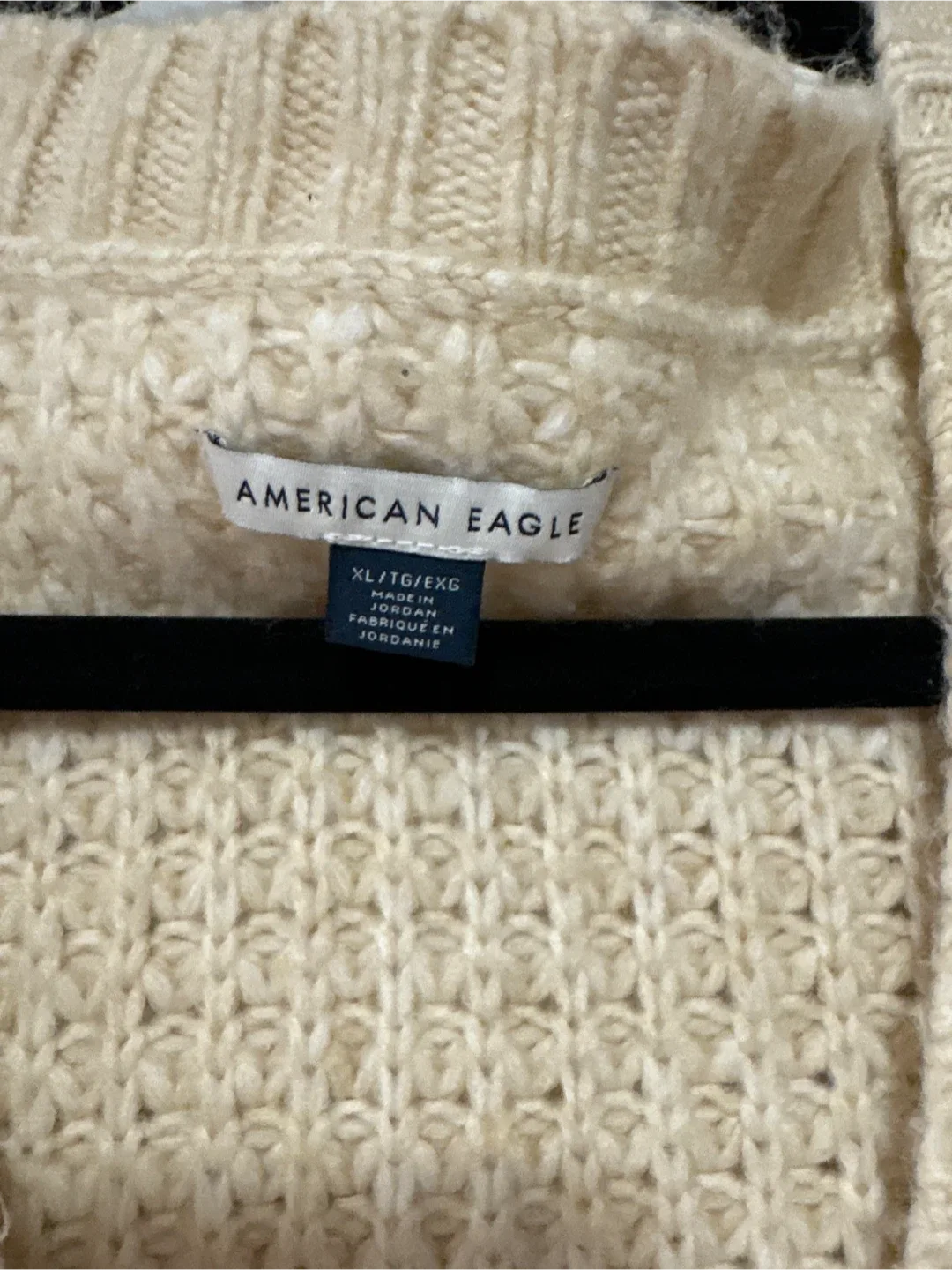 American Eagle Cream V-Neck Sweater XL image indicator(2)