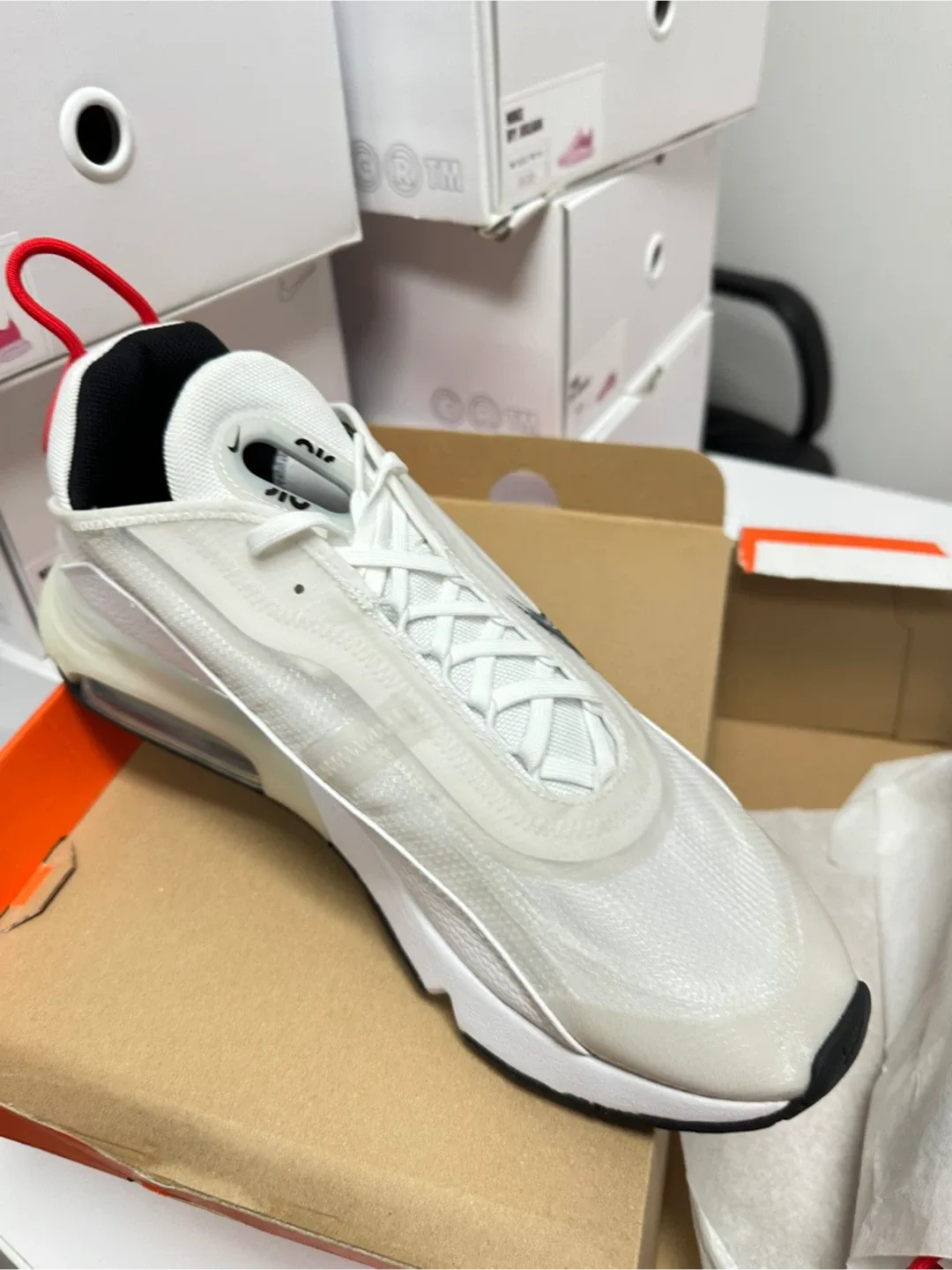 Nike Air Max 2090, Size 12.5, White/Red image indicator(2)