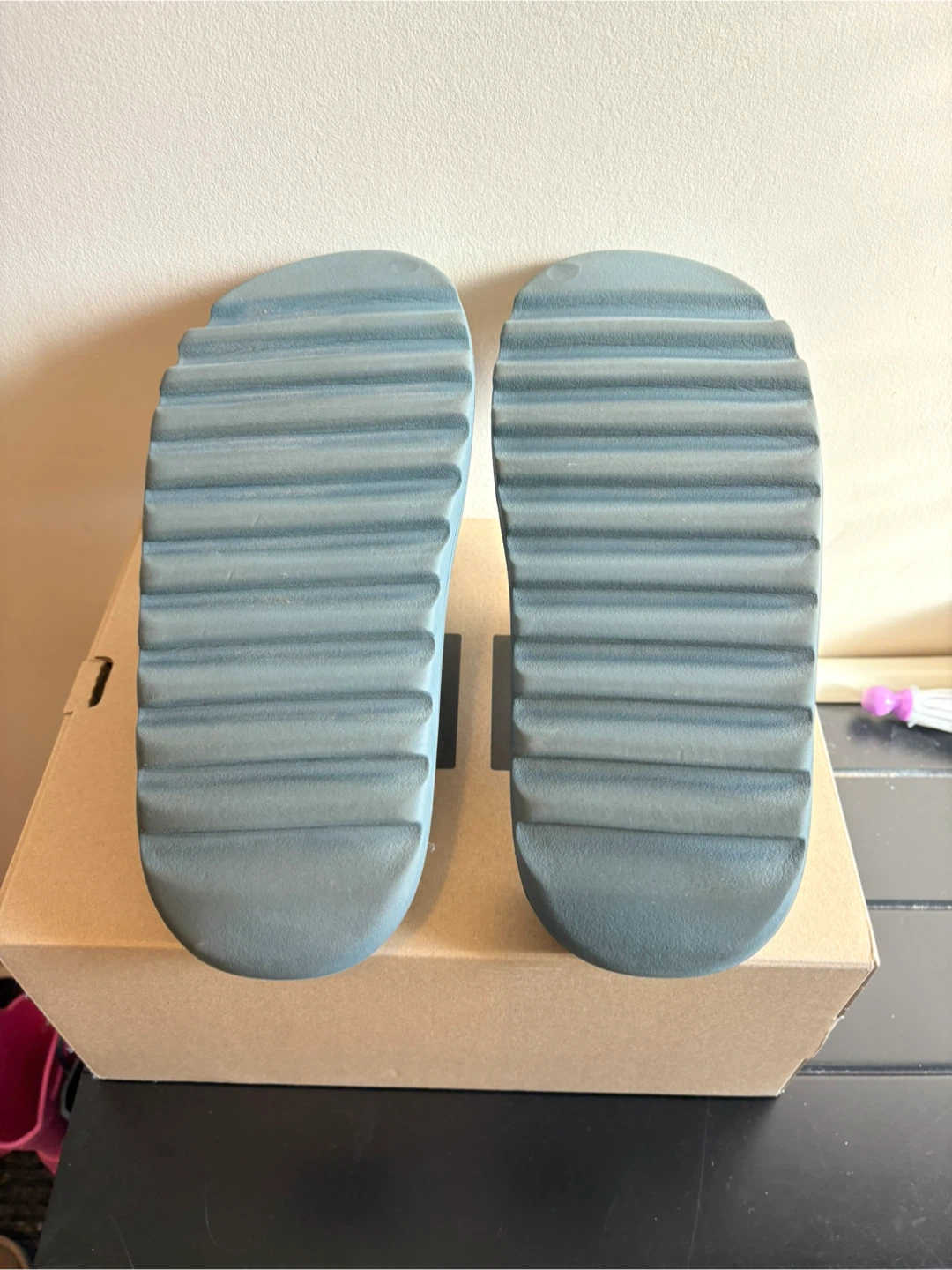 Slate Marine Yeezy Slides Men’s Size 12 - photo 4