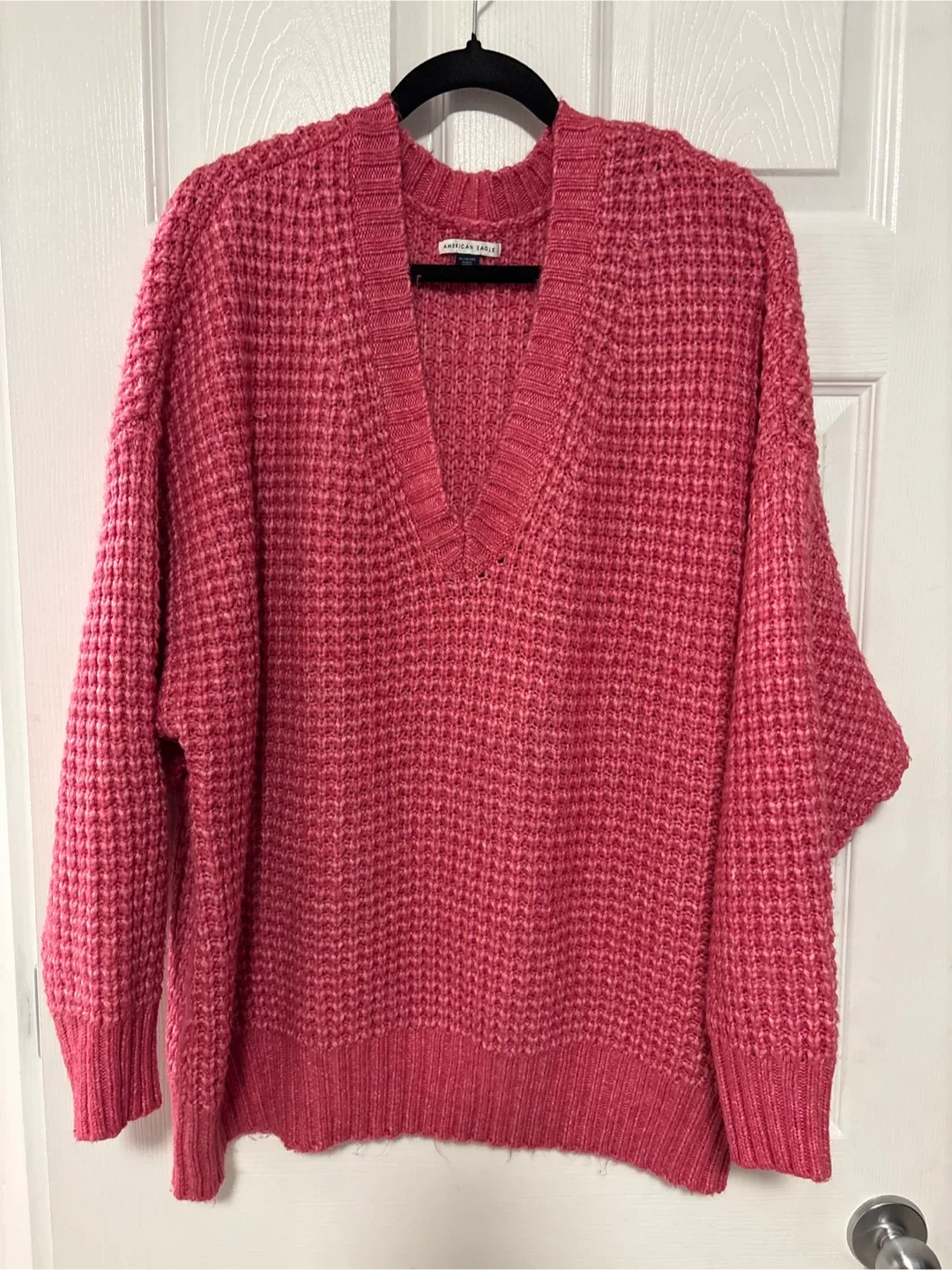American Eagle Pink V-Neck Sweater - XL