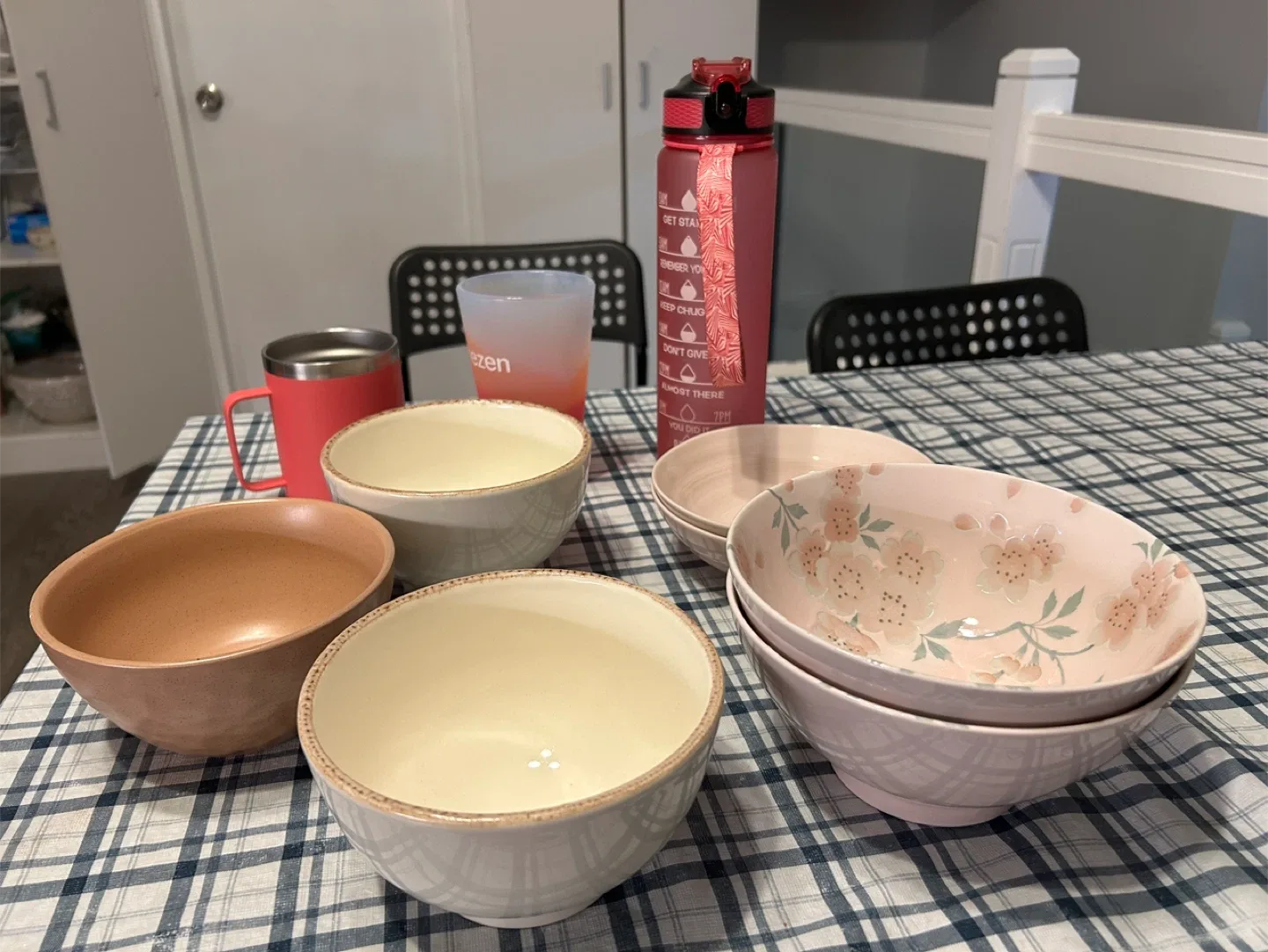 Assorted Bowl, Cup, Mug, Tumbler image indicator(2)