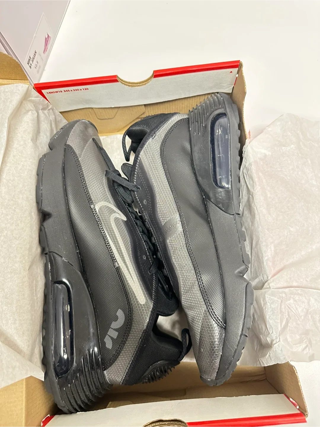 Nike Air Max 2090 Black/Grey Size 12.5 image indicator(3)