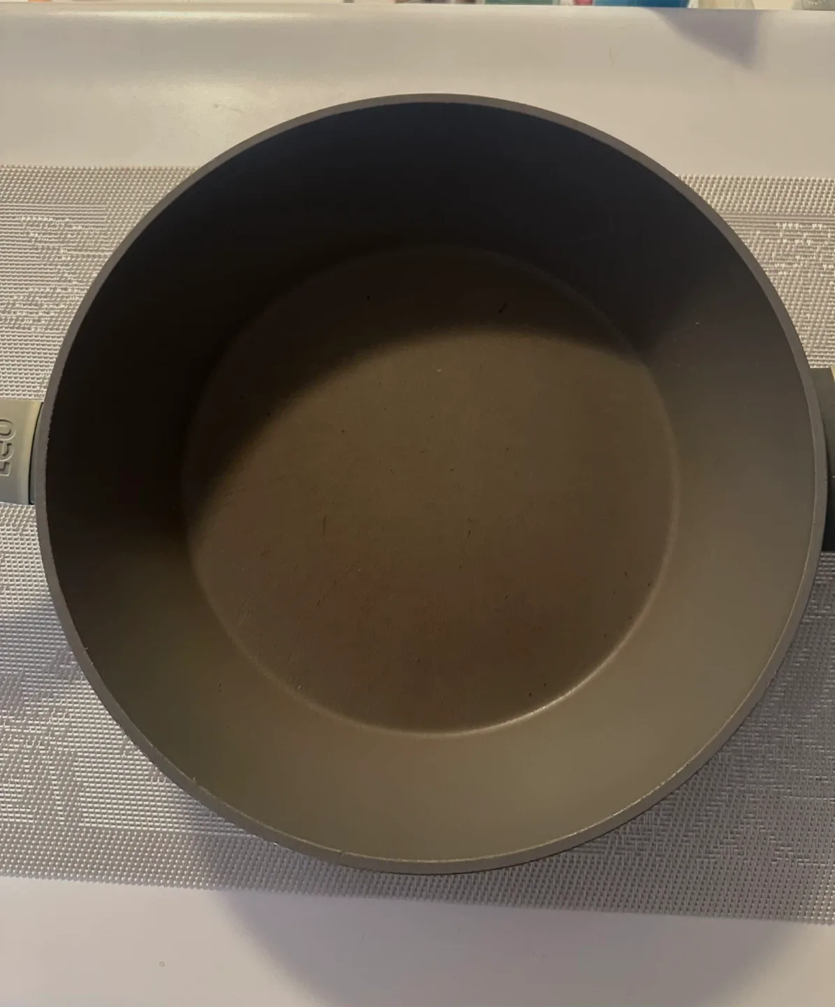 Large BergHOFF LEO Fry Pan with Lid image indicator(2)