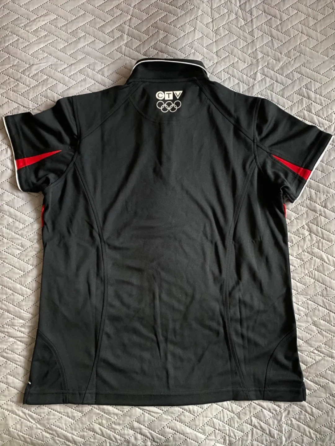 BNWT women’s golf shirt image indicator(6)