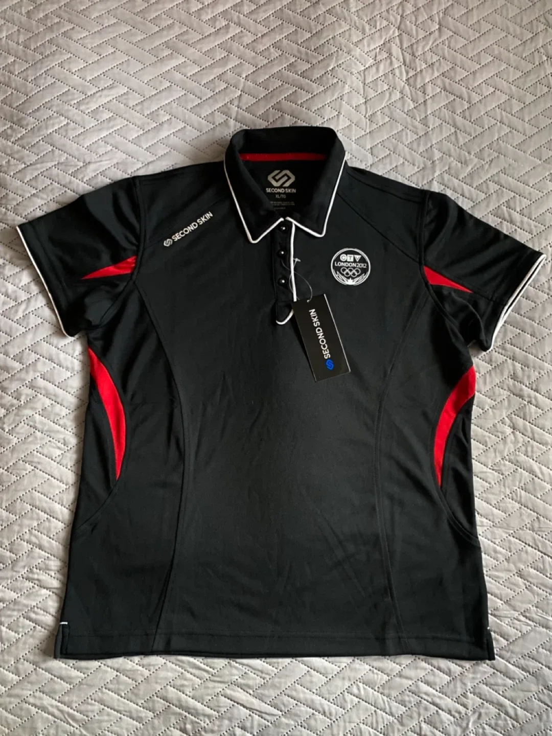BNWT women’s golf shirt