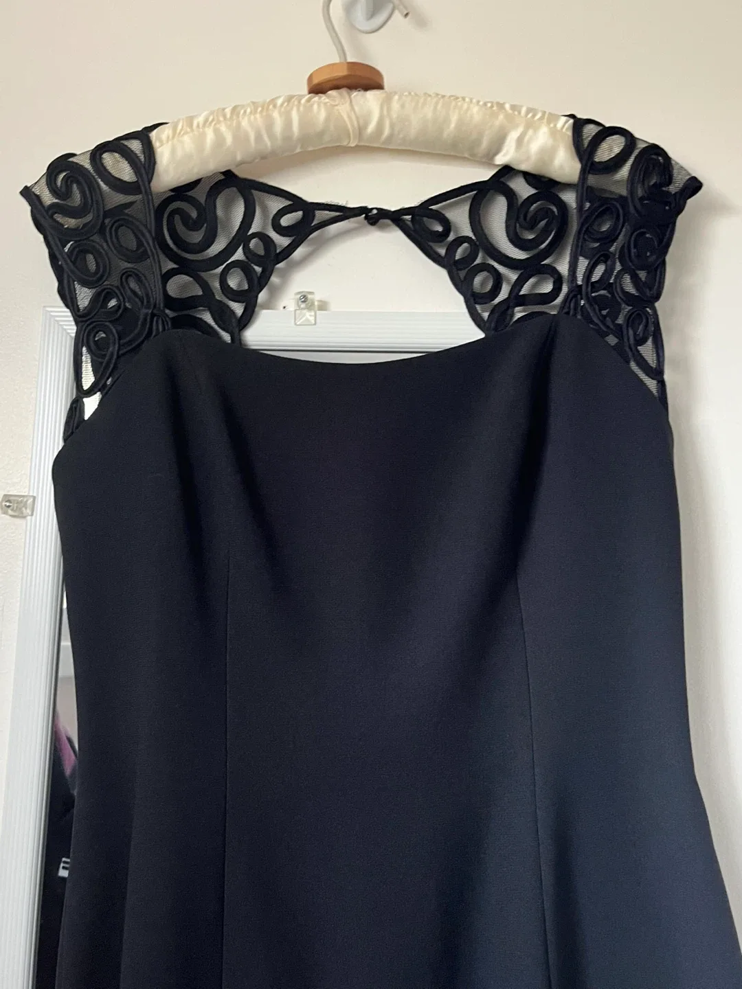 Black dress image indicator(4)