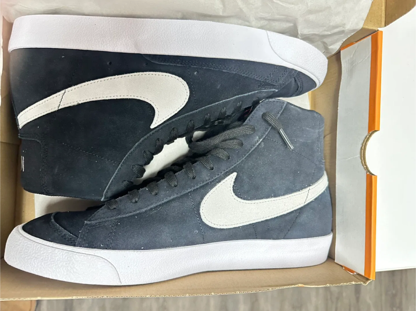 Nike Blazer Mid '77 Suede - Size 12 image indicator(3)