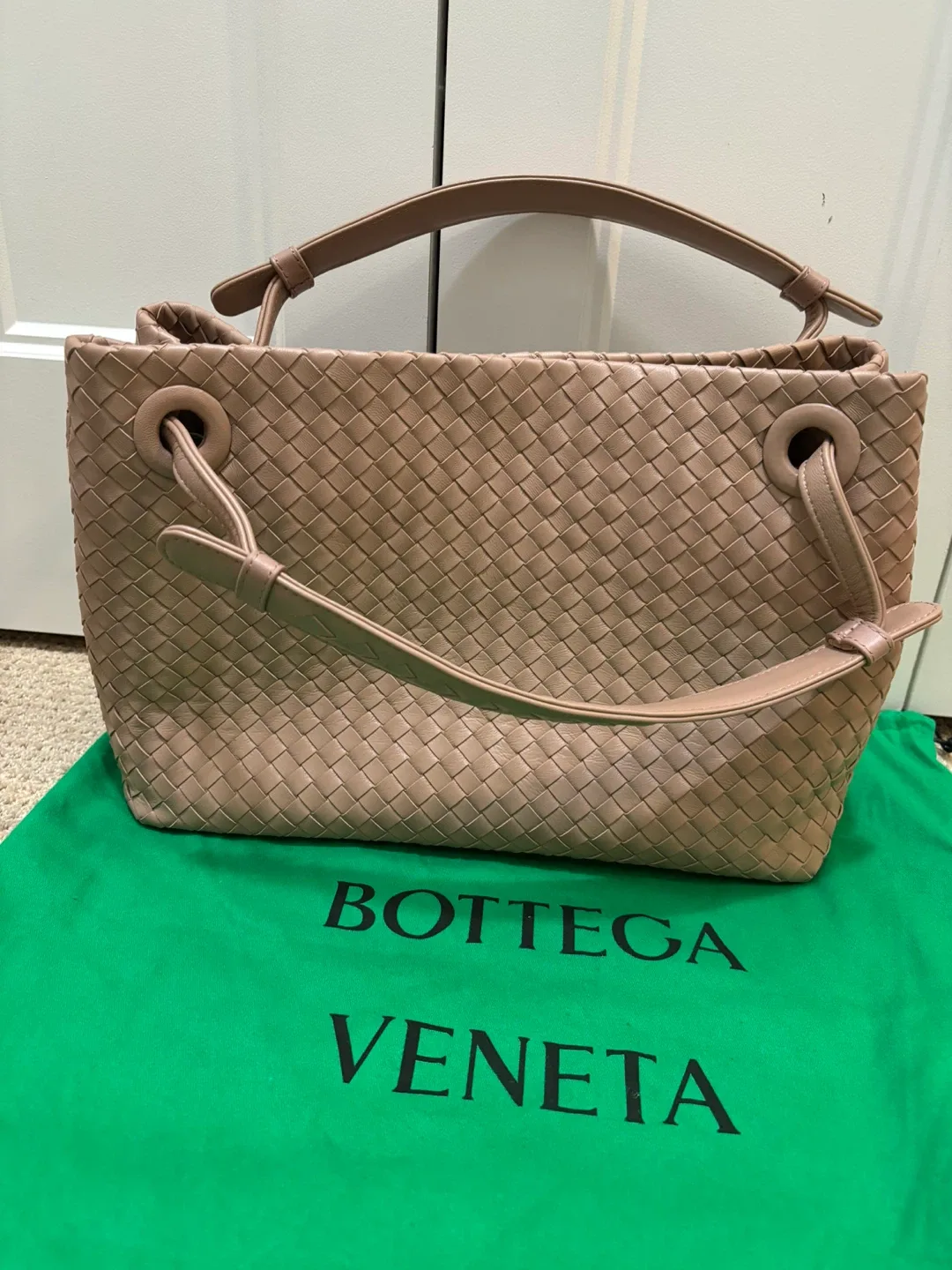 Bottega Veneta Arco Tote - NEW