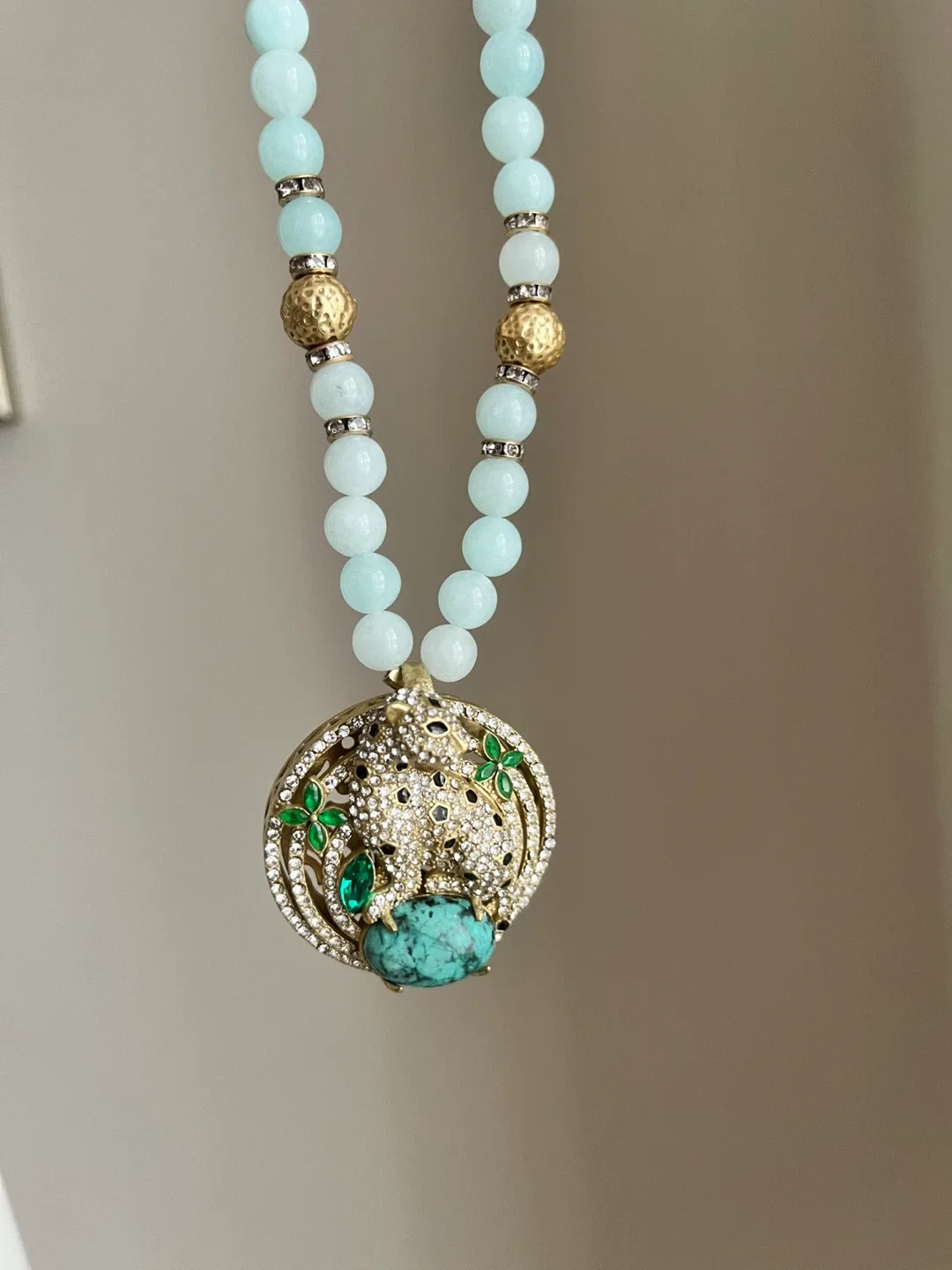 Beaded Necklace with Leopard Pendant image indicator(2)