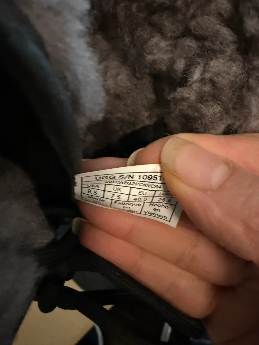 UGG Waterproof Boots - Size 9.5 image indicator(3)