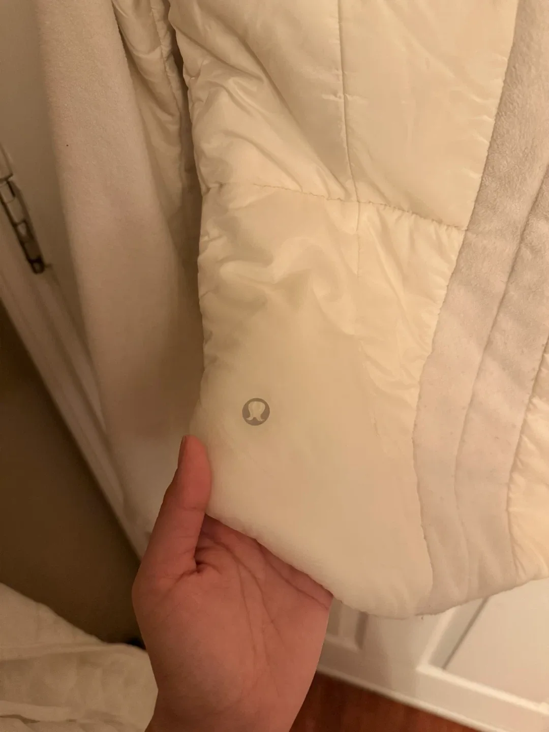 Lululemon Jacket Cream image indicator(4)