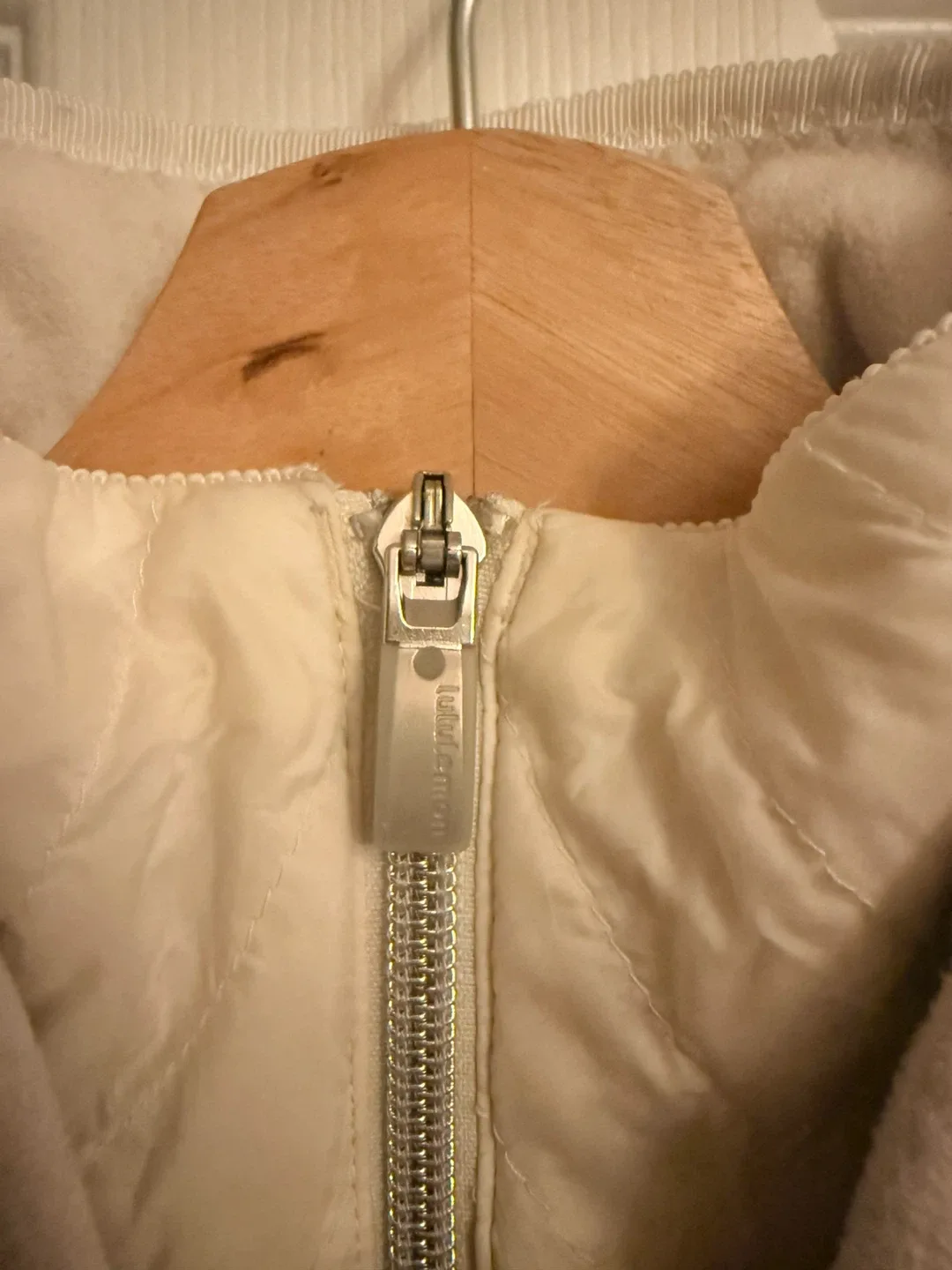 Lululemon Jacket Cream image indicator(3)