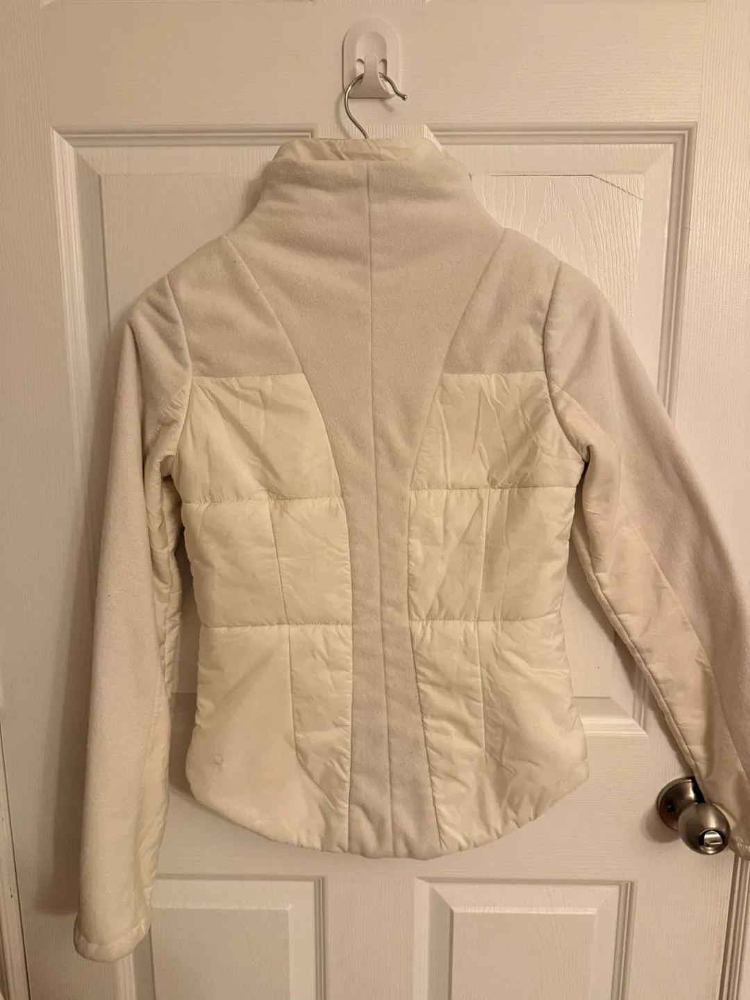 Lululemon Jacket Cream image indicator(2)