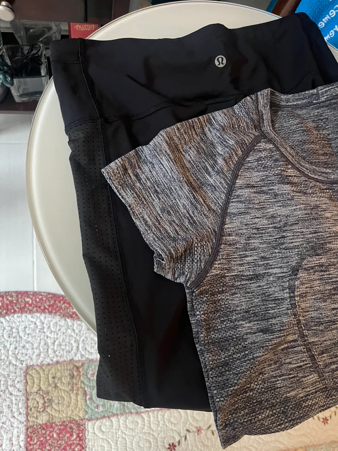 Lululemon Black & Grey Athletic Wear
