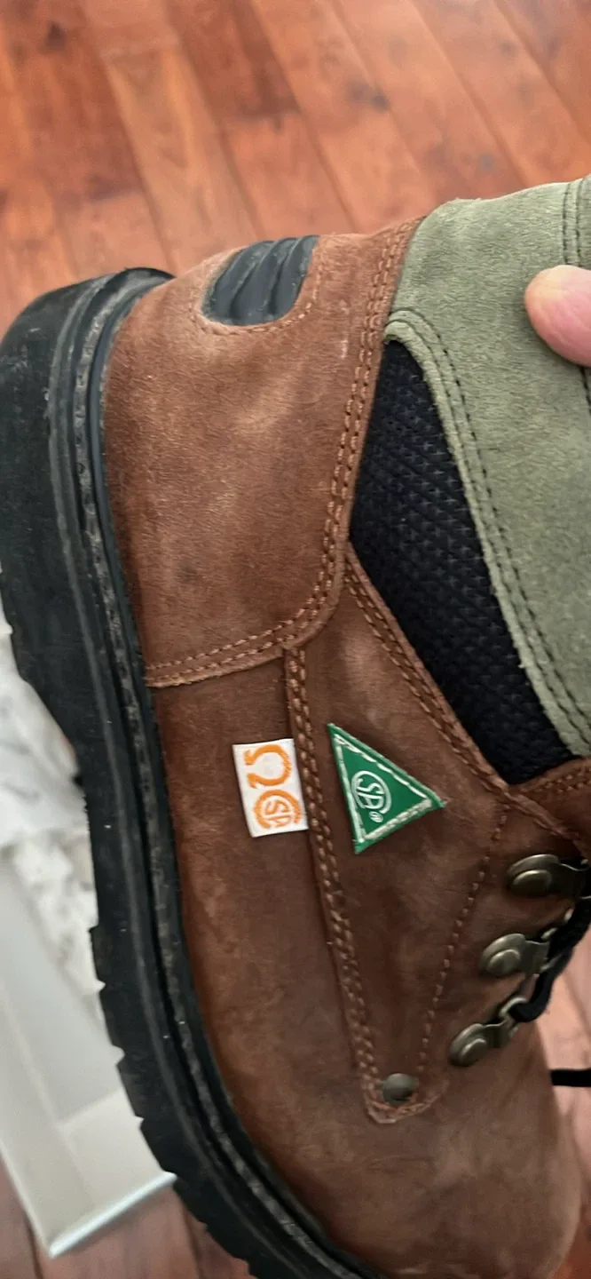 #CLEANOUT Dakota Brown Leather Work Boots - Size 9W image indicator(2)