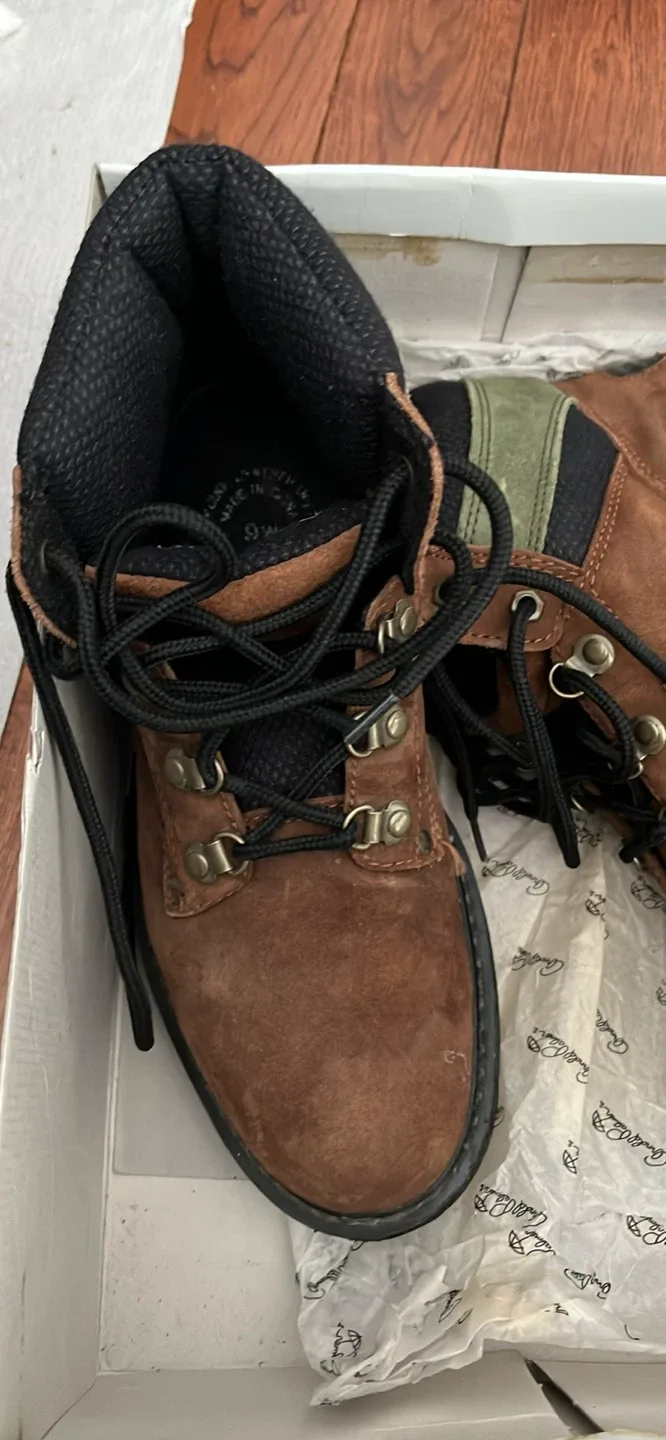 #CLEANOUT Dakota Brown Leather Work Boots - Size 9W