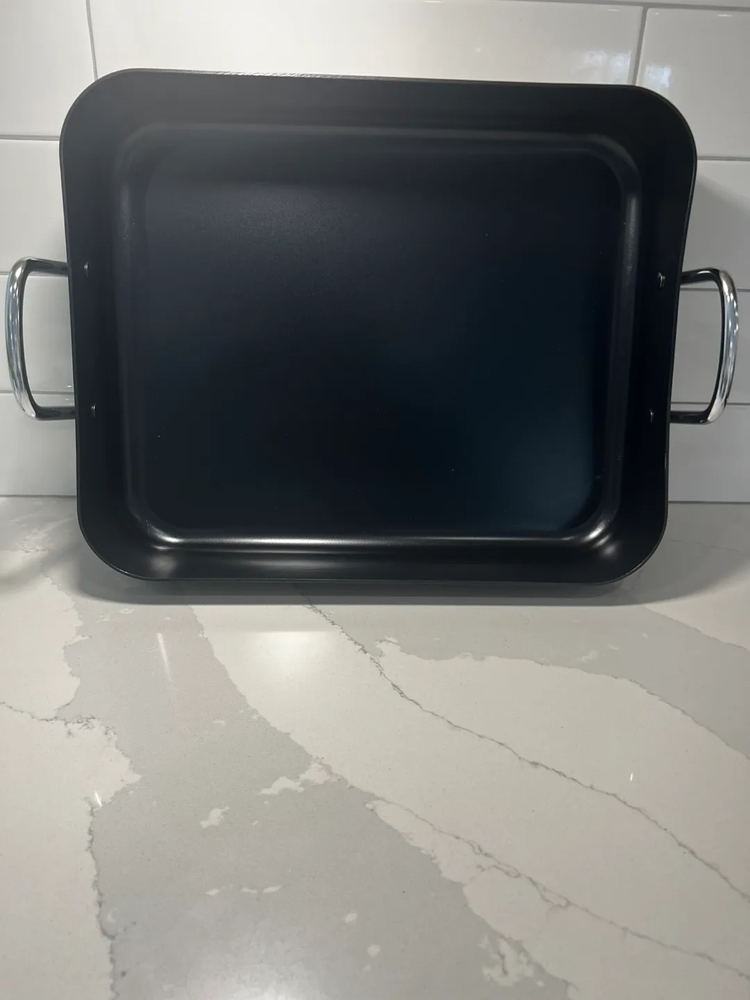 NEW Our Table Roaster with Rack - 16.6 in X 14.1 in inch image indicator(2)