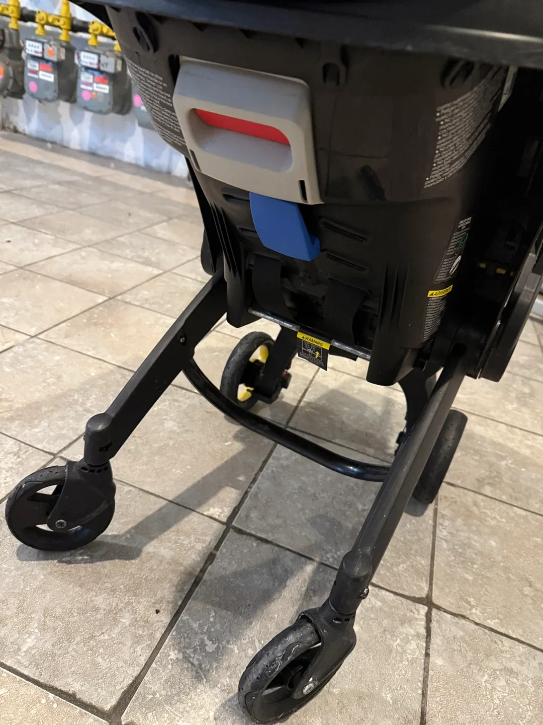 Doona Infant Car Seat/Stroller - Black image indicator(6)