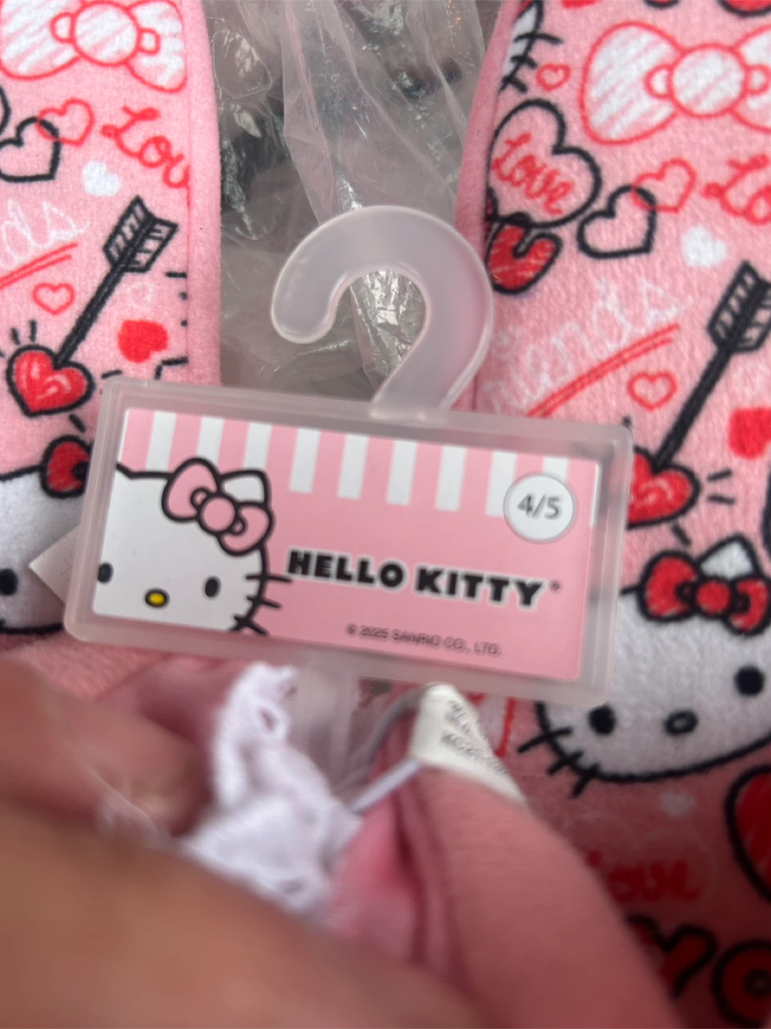 New Hello Kitty Slippers - Size 4/5 - photo 2