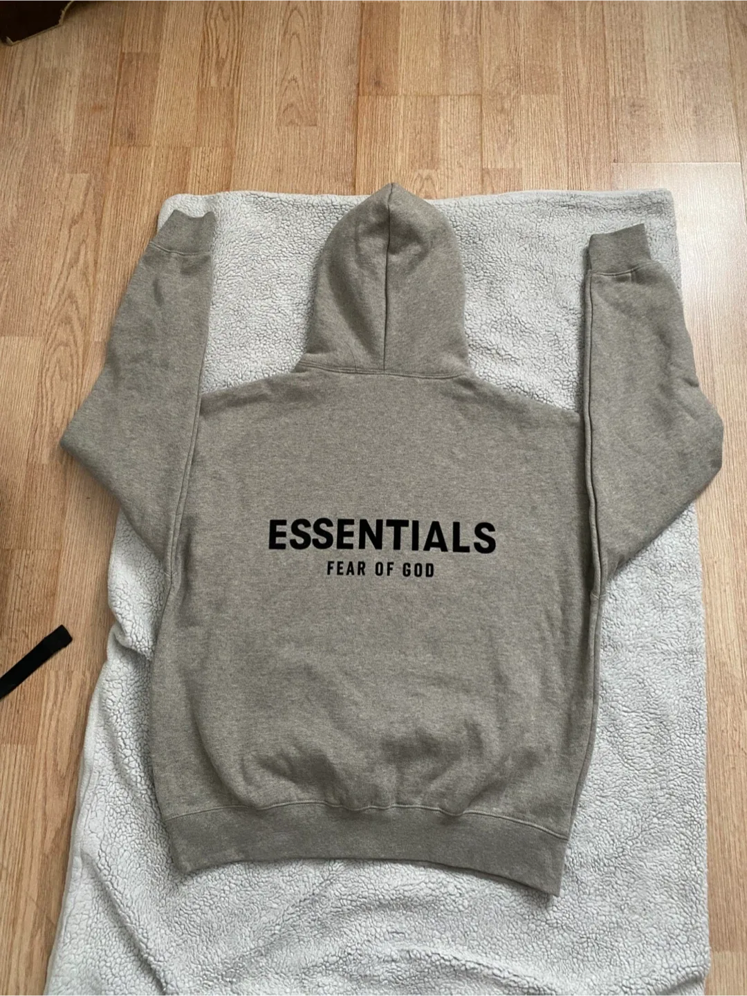 Essentials Fear of God Hoodie and pants image indicator(6)