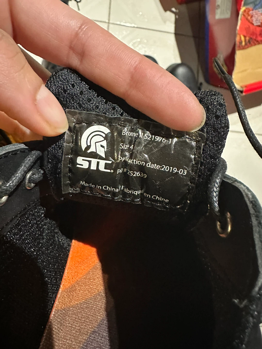 STC Brome Black Shoes - Size 4 - photo 2