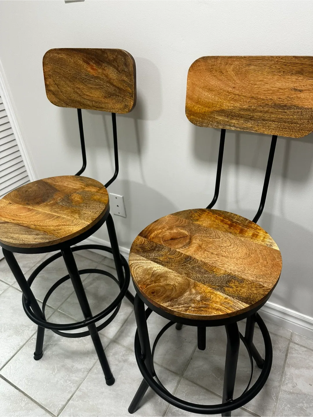 Set of 2 Wood & Metal Bar Stools image indicator(3)