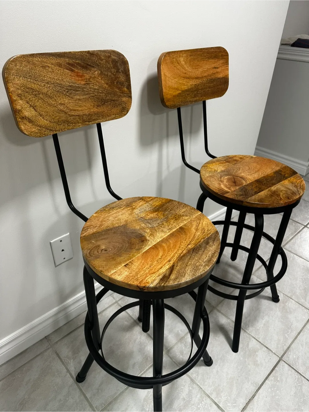 Set of 2 Wood & Metal Bar Stools image indicator(2)