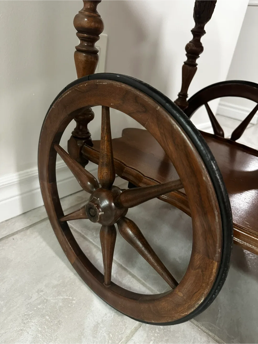 Vintage Wooden Tea Cart image indicator(6)