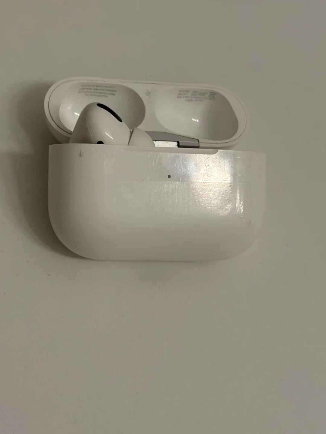 AirPods Pro (2nd gen right buds 2ea) (1st left bud)
