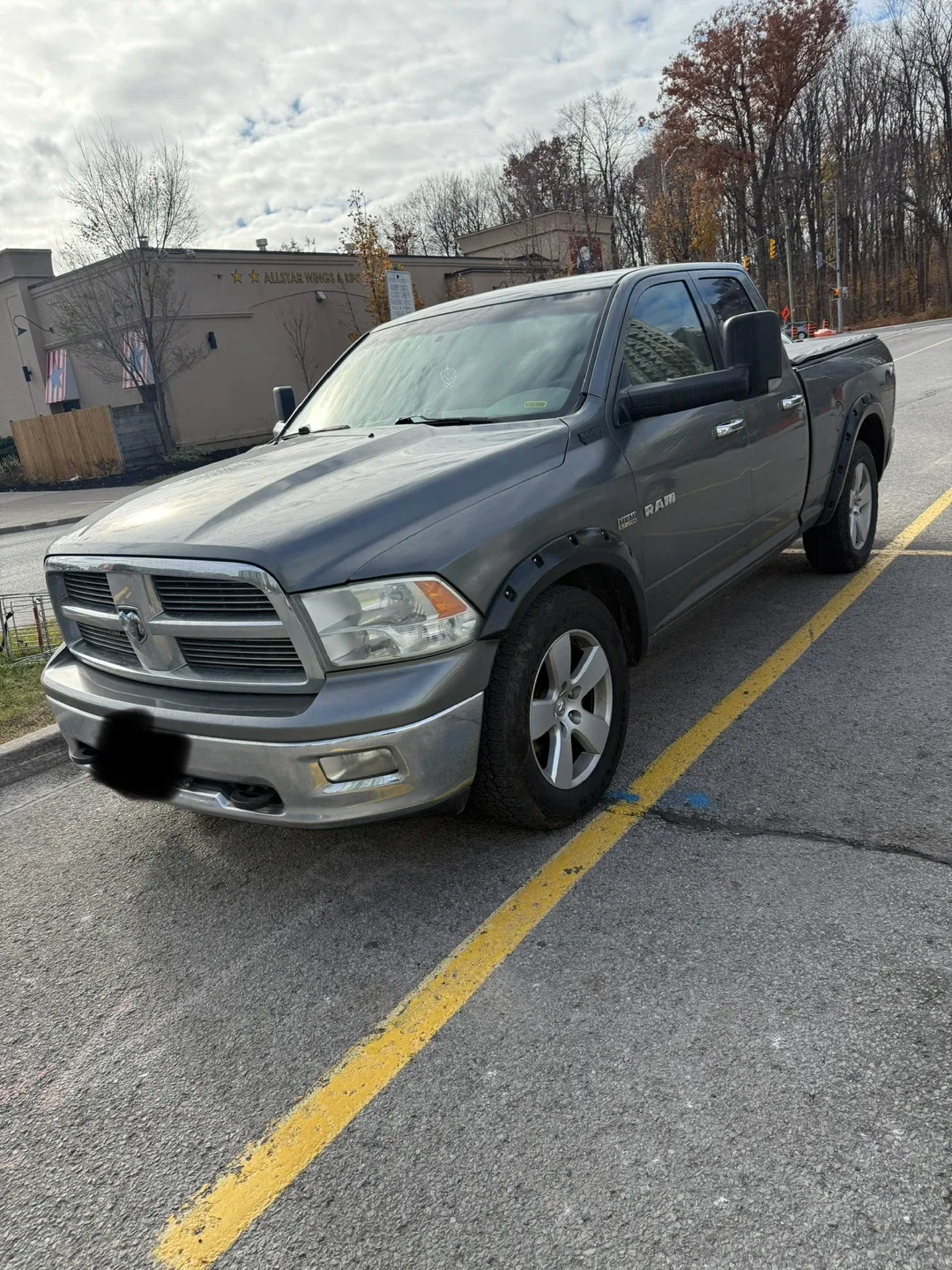 Pickup/drop off truck