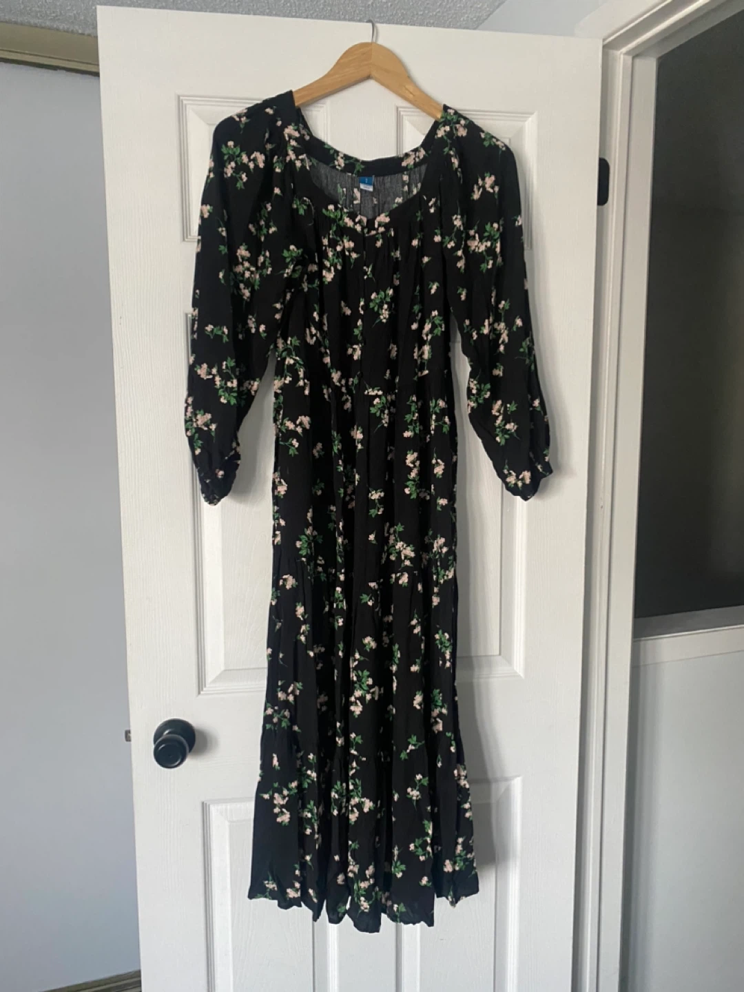 Old Navy Floral Maxi Dress - Size S