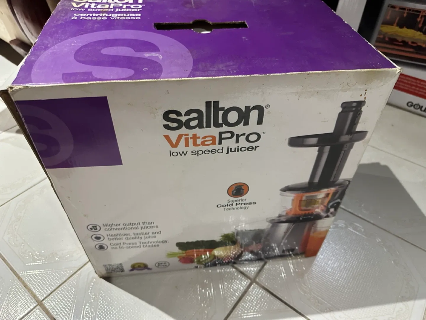 Salton VitaPro Low Speed Juicer