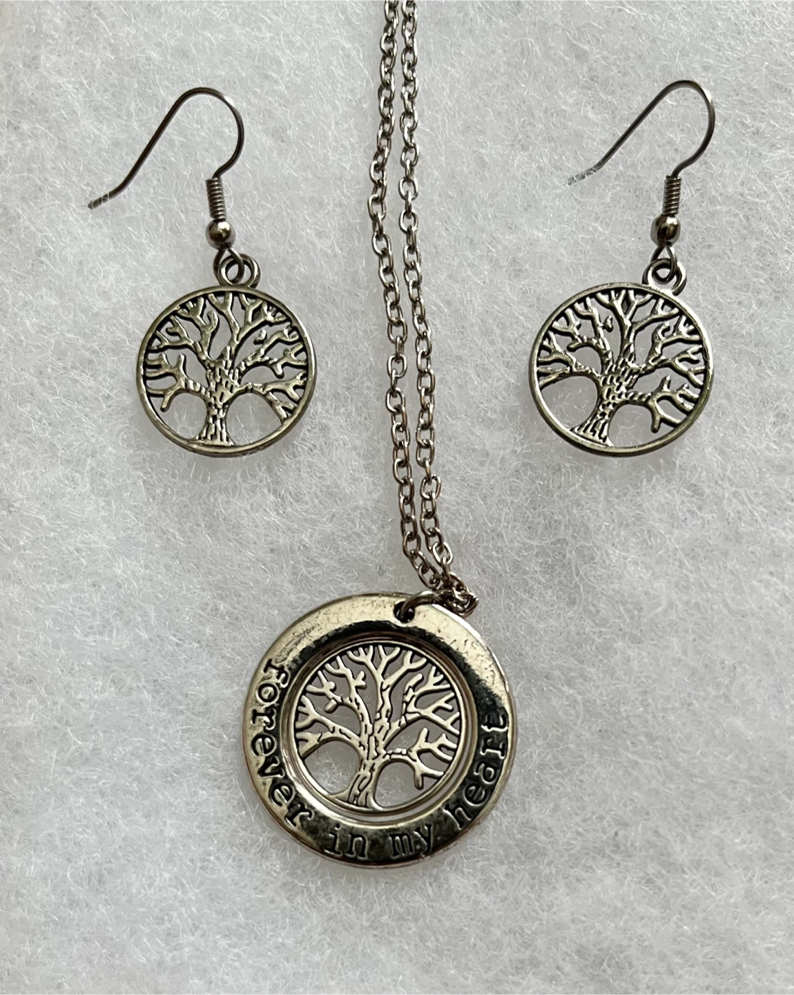 #Cleanout- Tree of Life Necklace & Earring Set