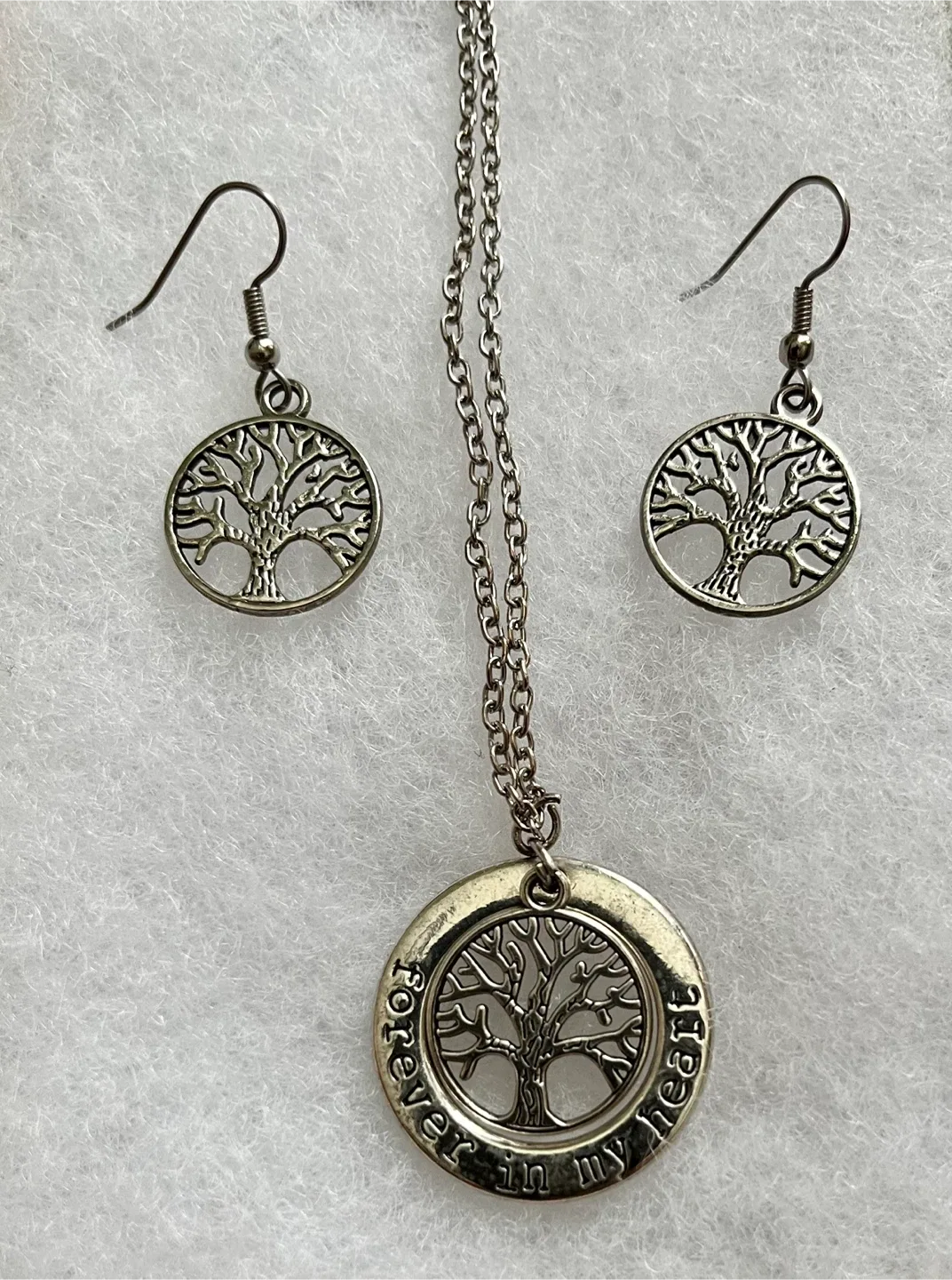 #Cleanout- Tree of Life Necklace & Earring Set image indicator(3)
