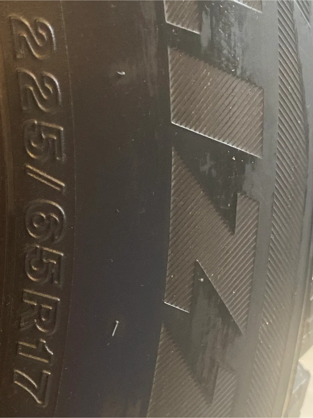 Used Winter Tires 225/65R17 image indicator(3)