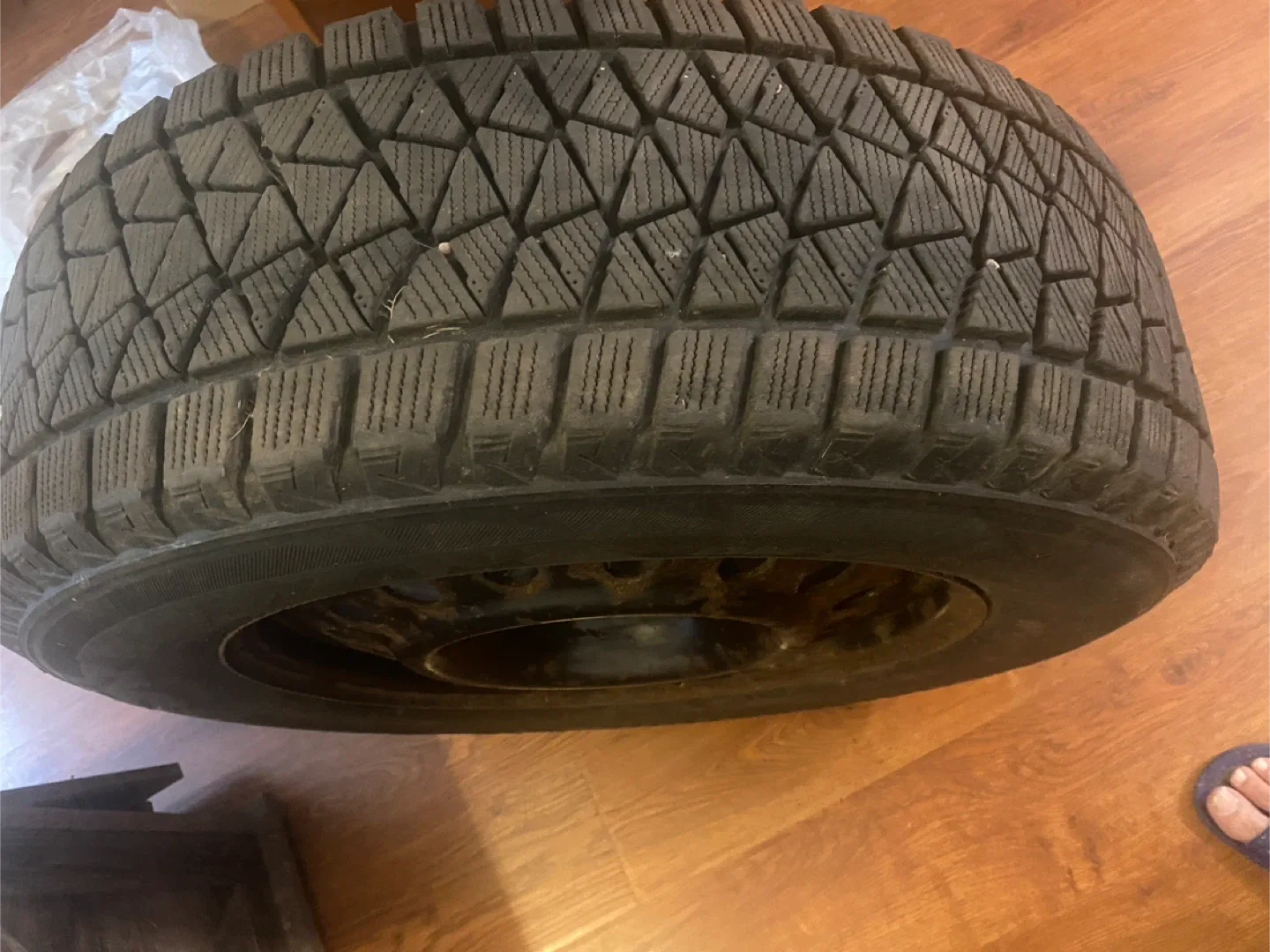 Used Winter Tires 225/65R17 image indicator(2)