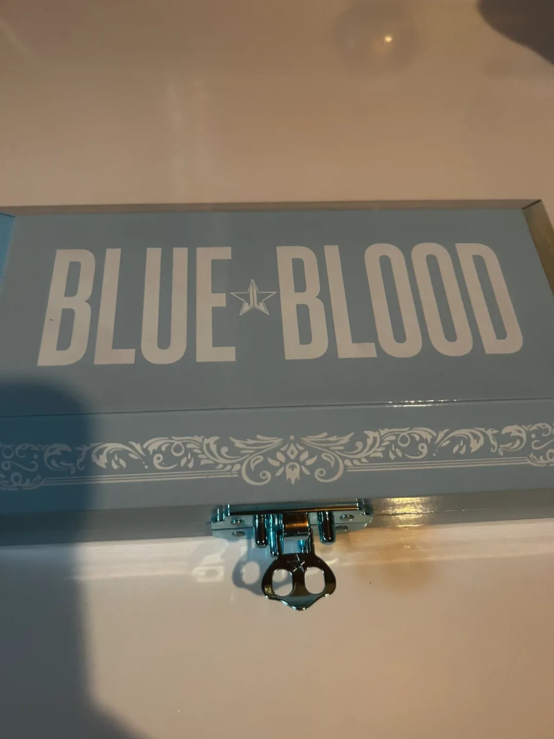 Jeffree Star Cosmetics Blue Blood Eyeshadow Palette image indicator(5)