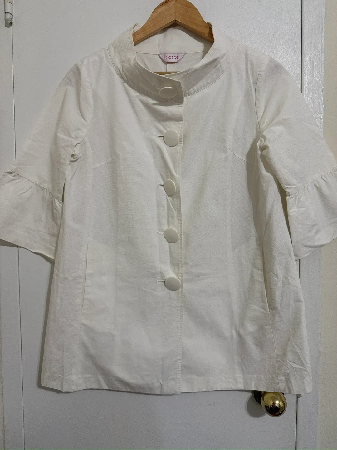INCEDE White Button-Down
