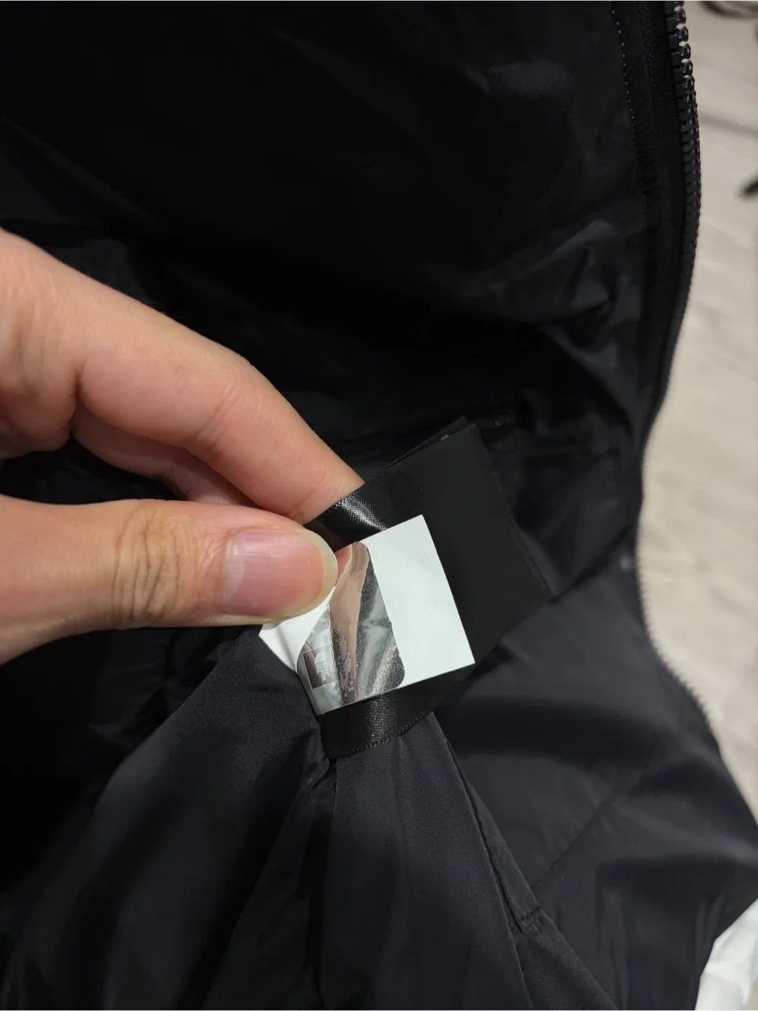 The North Face M 96 Retro Nuptse Vest - Size M image indicator(6)